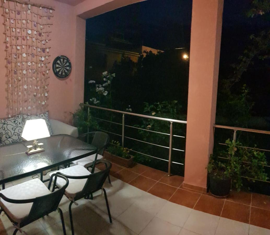 Villa Persik يوتجيها المظهر الخارجي الصورة